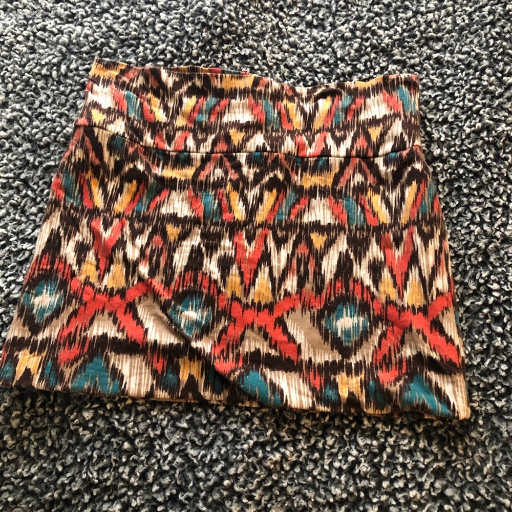 Patterned skirt